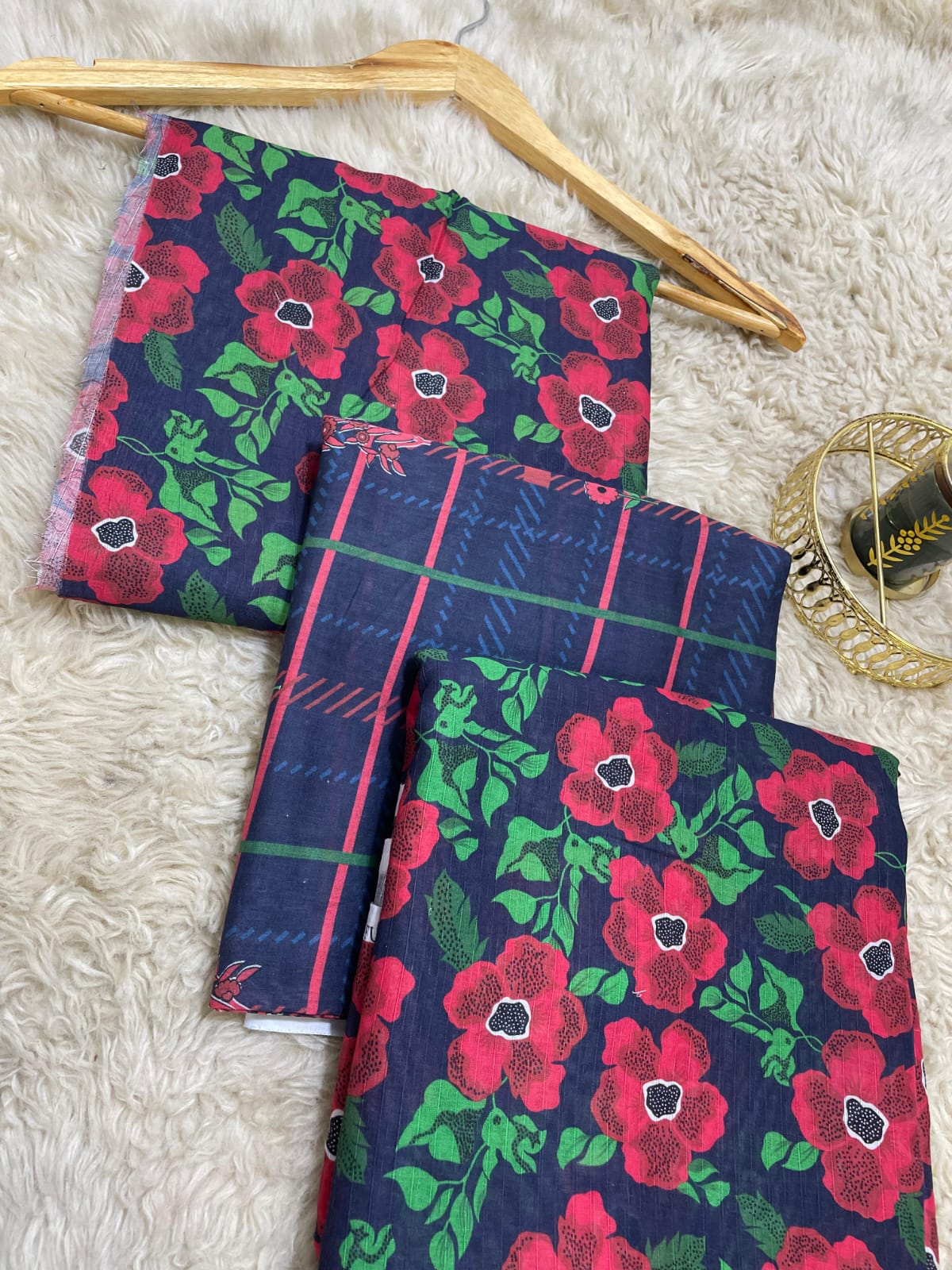 Saya Printed Lawn Three Piece (Unstitched)