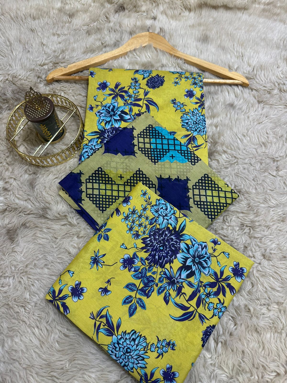 Sapphire Printed Lawn Three piece (unstitched)