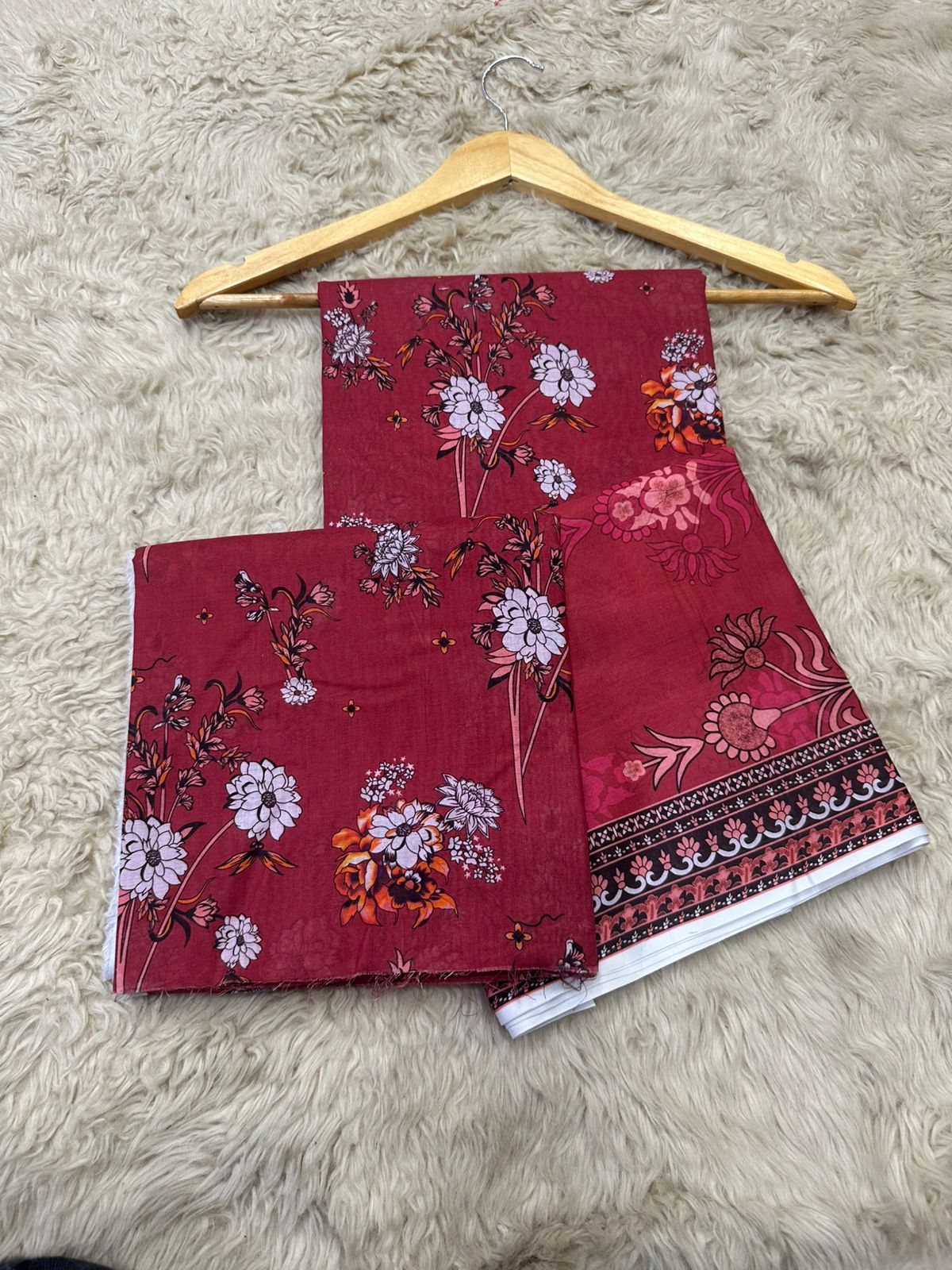 Zeyorah Printed Lawn Three Piece (Unstitched)