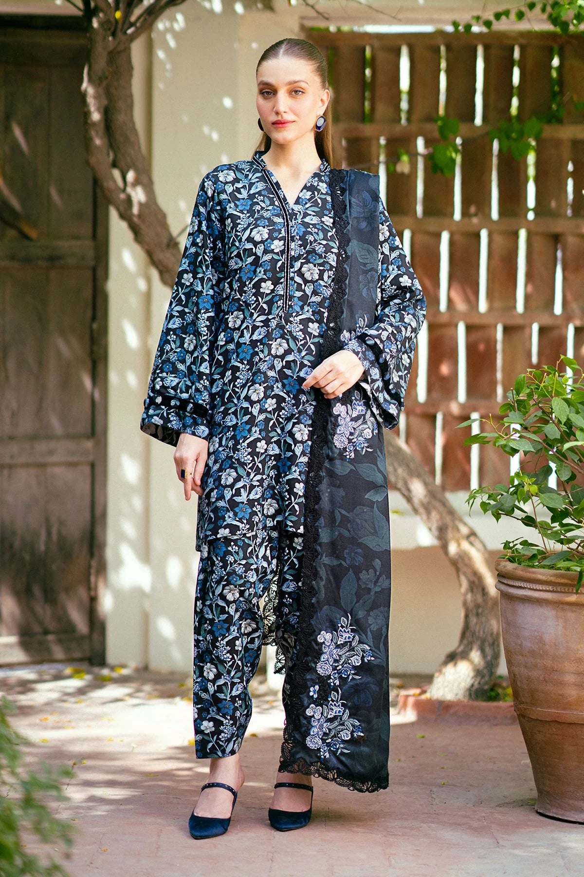 Baroque Khaddar  Printed Trouser (Unstitched)