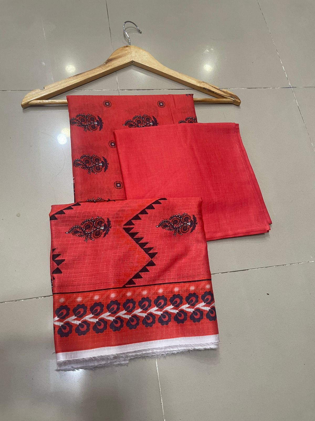 Chawala Printed Lawn Three Piece (Unstitched)