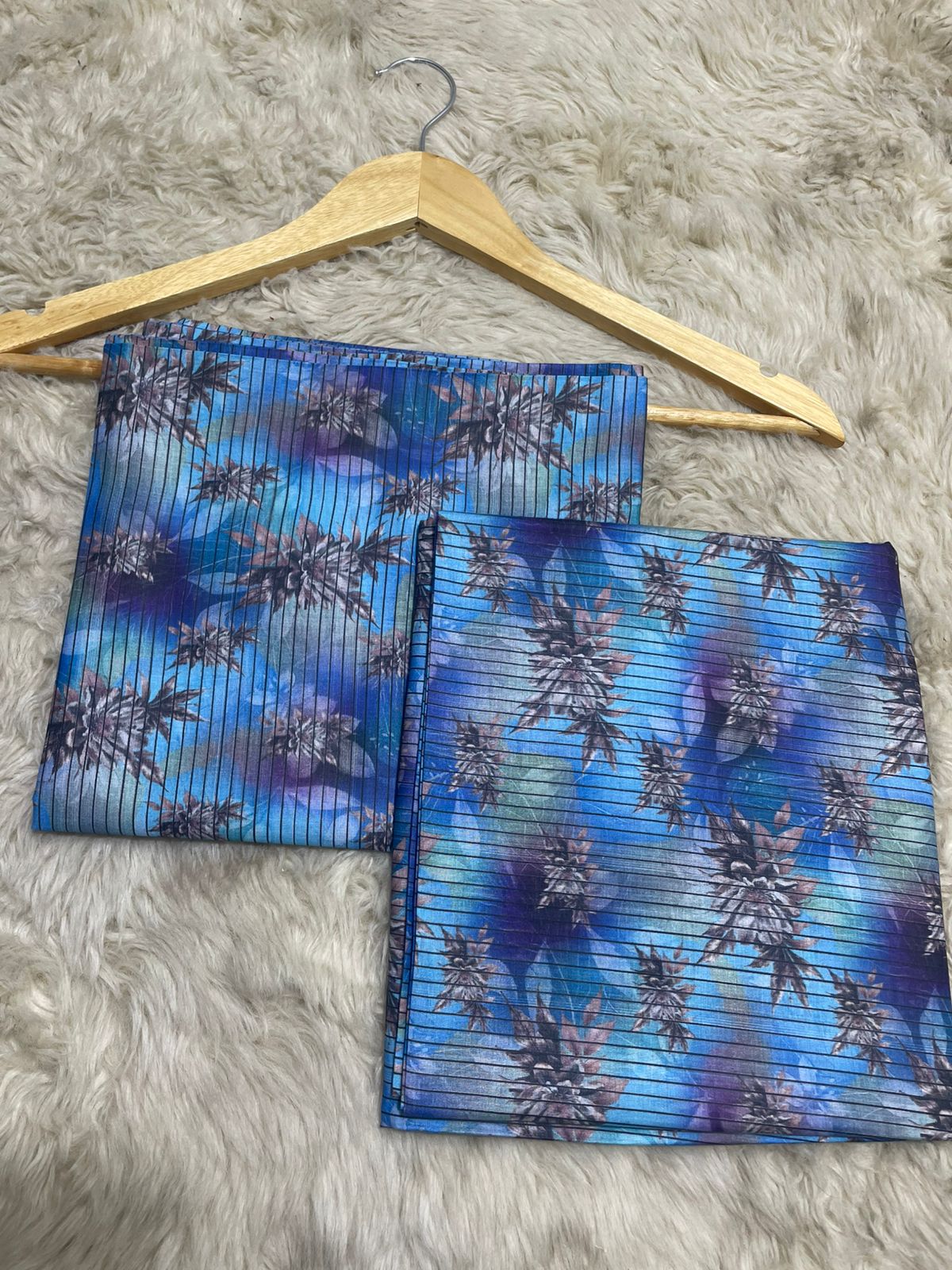 Nishat Printed Lawn 2pc (Unstitched)