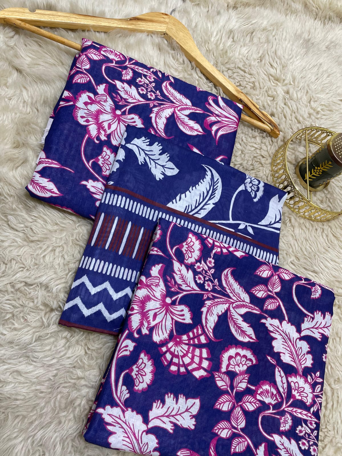 Saya Printed Lawn Three Piece (Unstitched)
