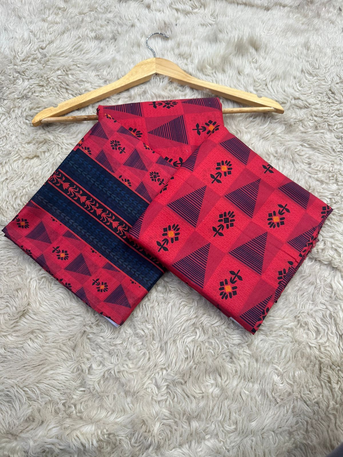 Saya Printed Lawn Three Piece (Unstitched)