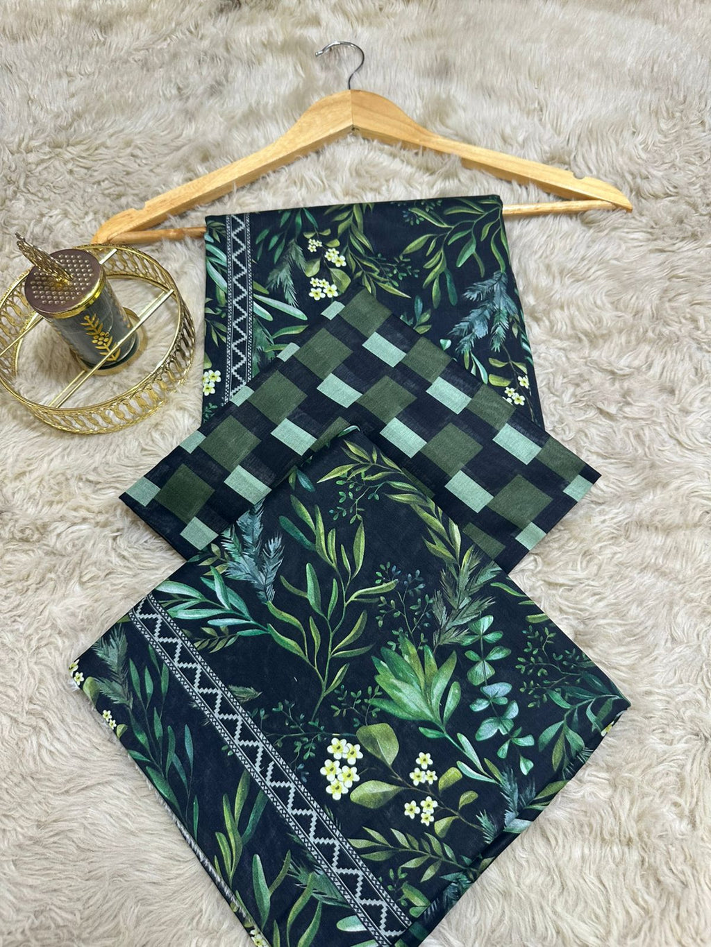 Sapphire Printed Lawn Three piece (unstitched)