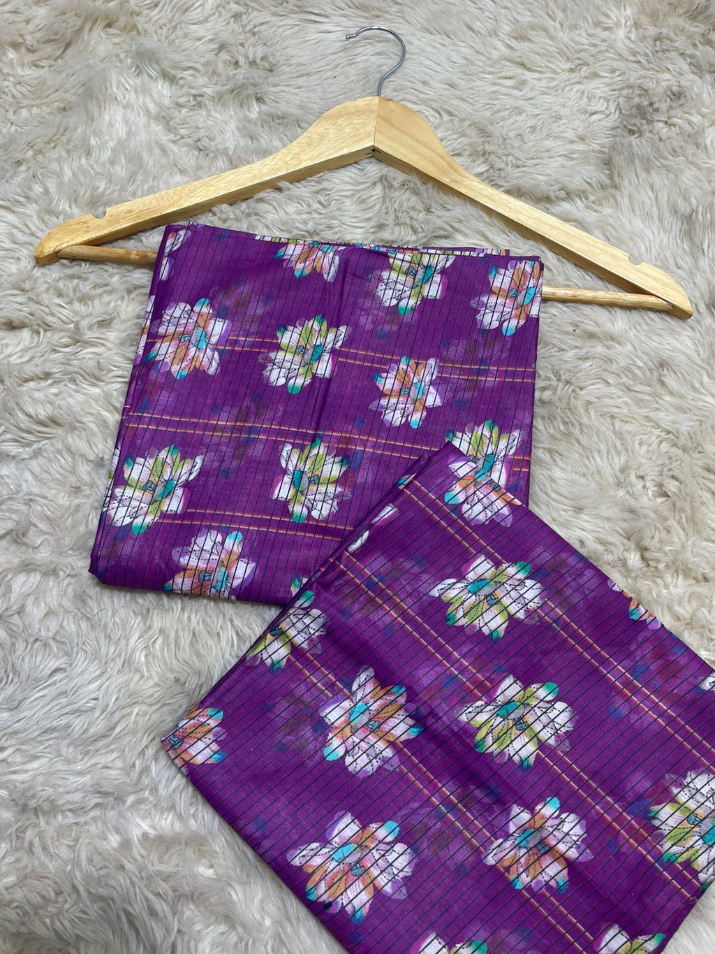 Nishat Printed Lawn 2pc (Unstitched)