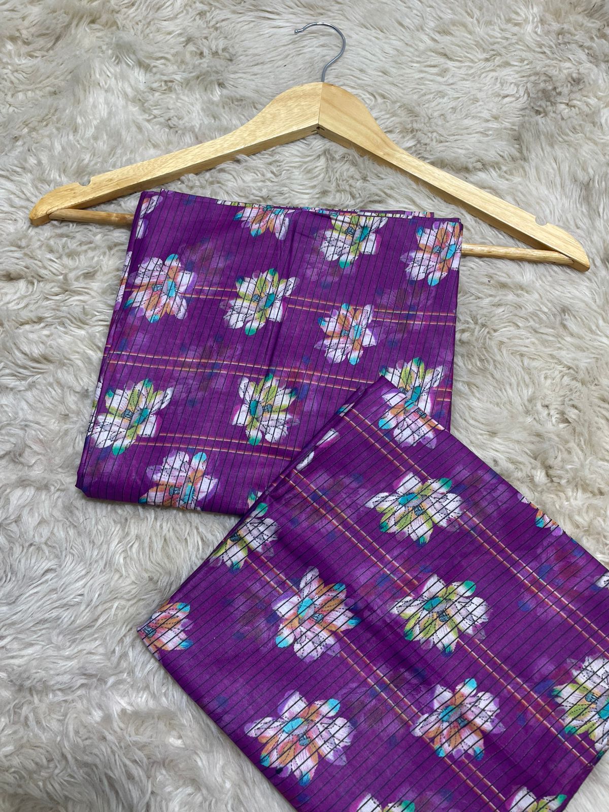 Nishat Printed Lawn 2pc (Unstitched)