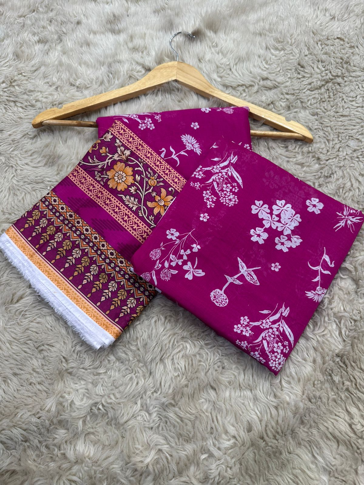 Saya Printed Lawn Three Piece (Unstitched)