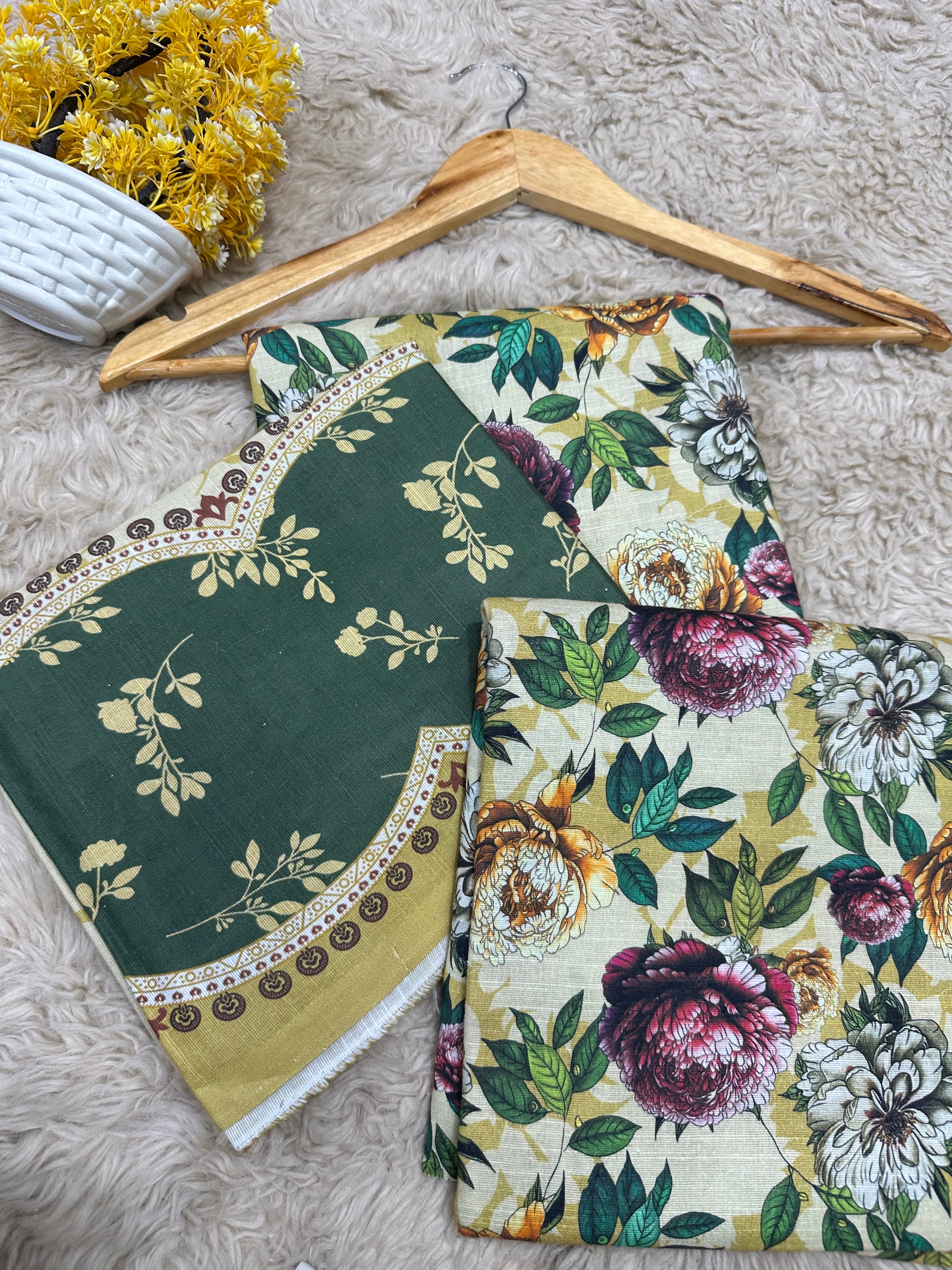 Baroque Khaddar  Printed Trouser (Unstitched)