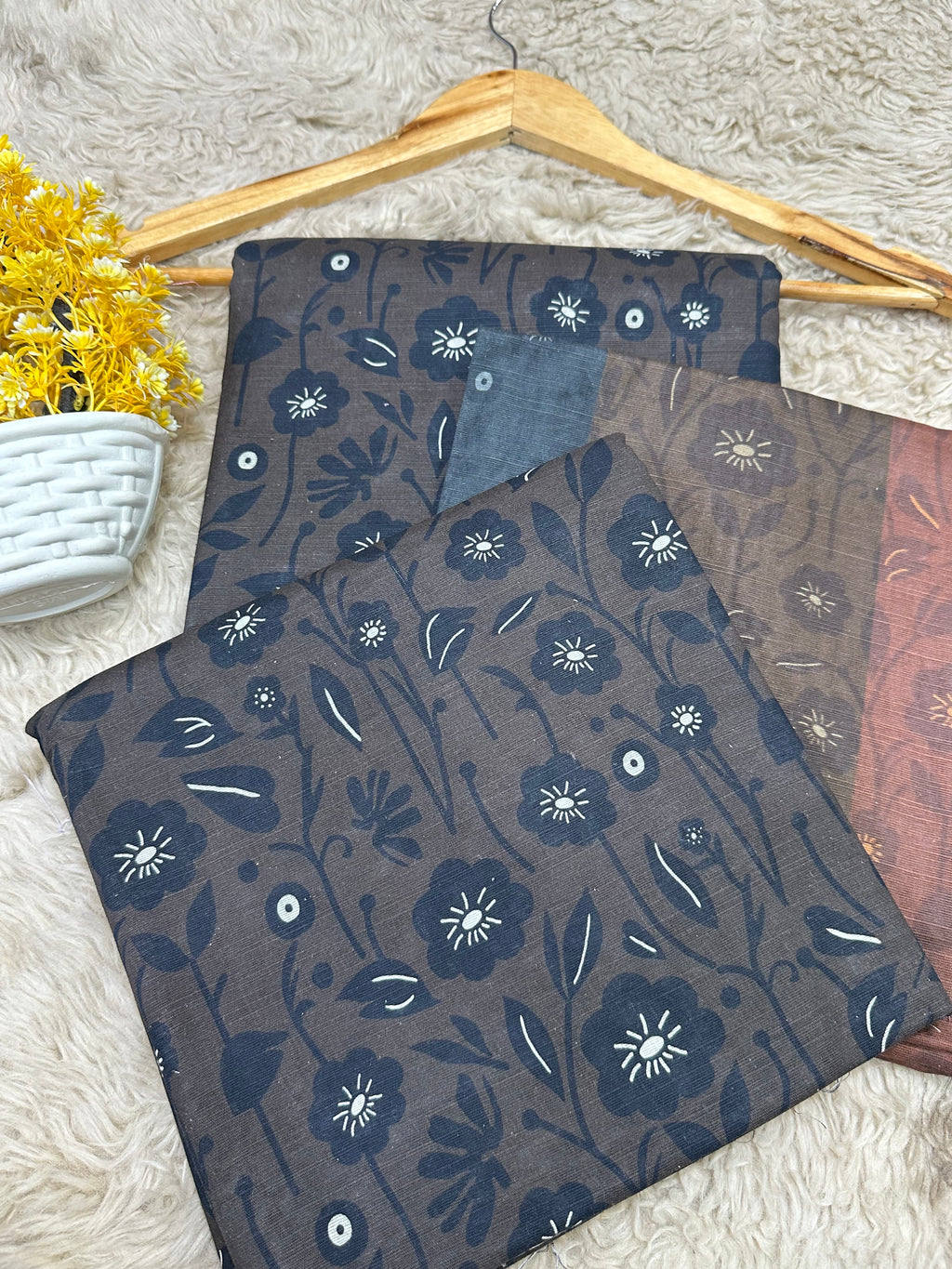 Baroque Khaddar  Printed Trouser (Unstitched)