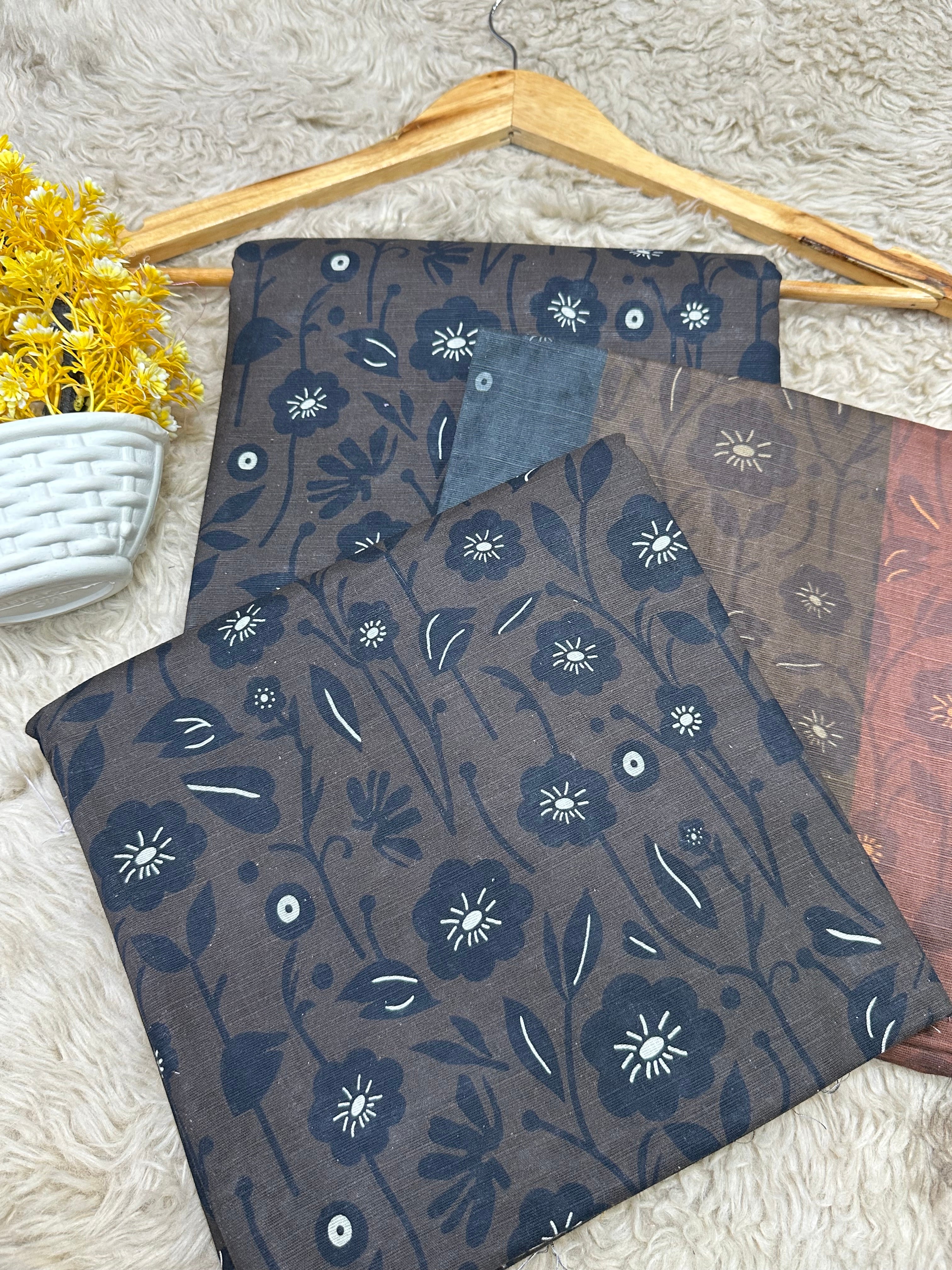Baroque Khaddar  Printed Trouser (Unstitched)