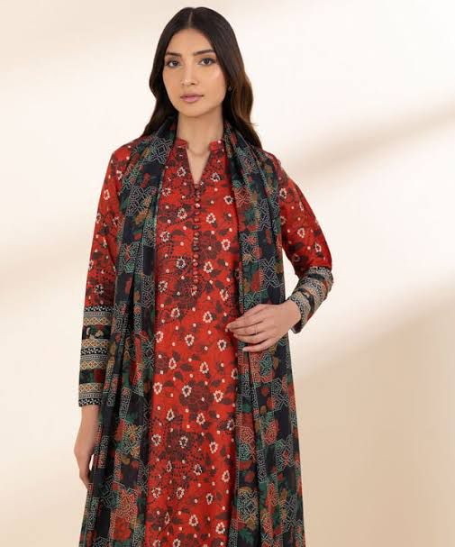 Sapphire Printed Lawn Three piece (unstitched)