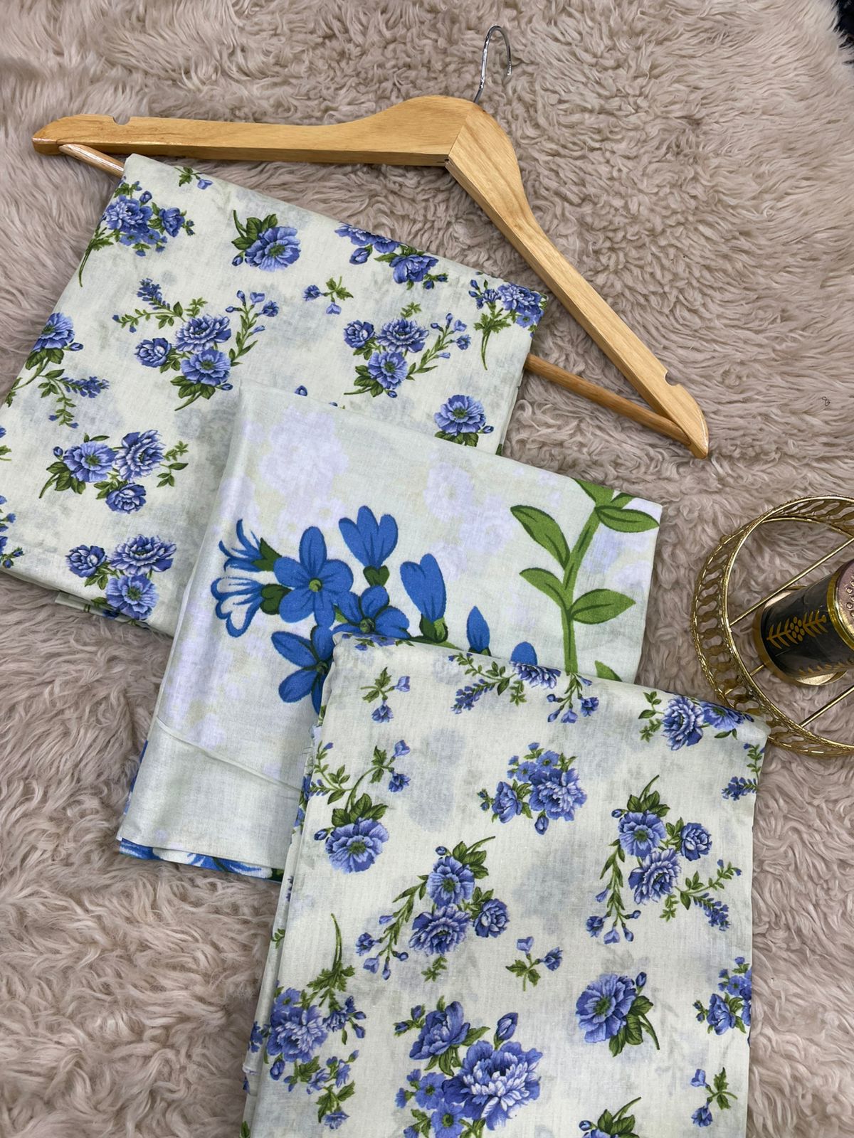 Iznik Printed Lawn Three Piece (Unstitched)
