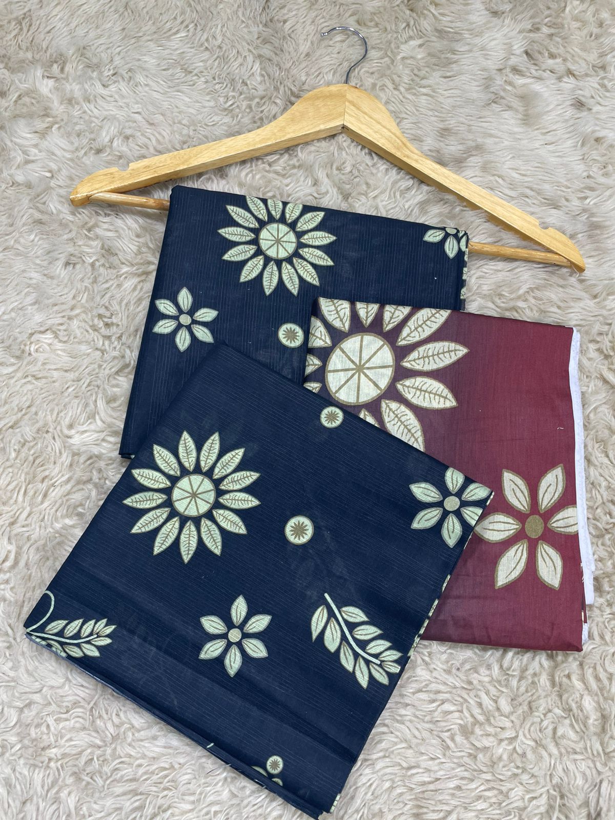 Nishat Printed Bana Dora Lawn Three piece (Unstitched)
