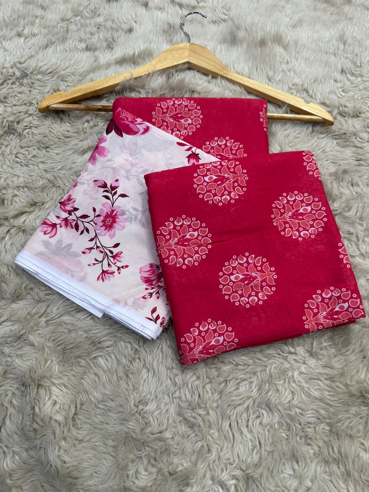 Saya Printed Lawn Three Piece (Unstitched)