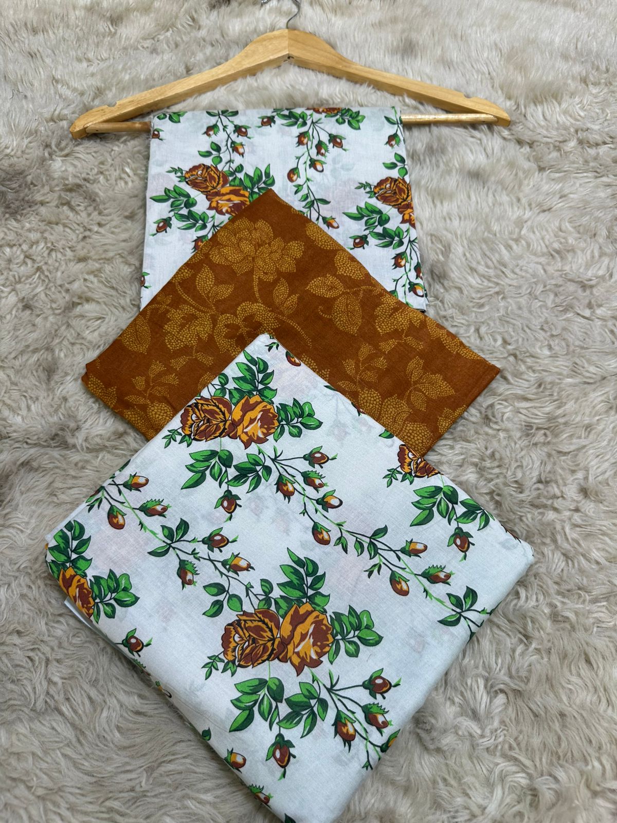 Sapphire Printed Lawn Three piece (unstitched)