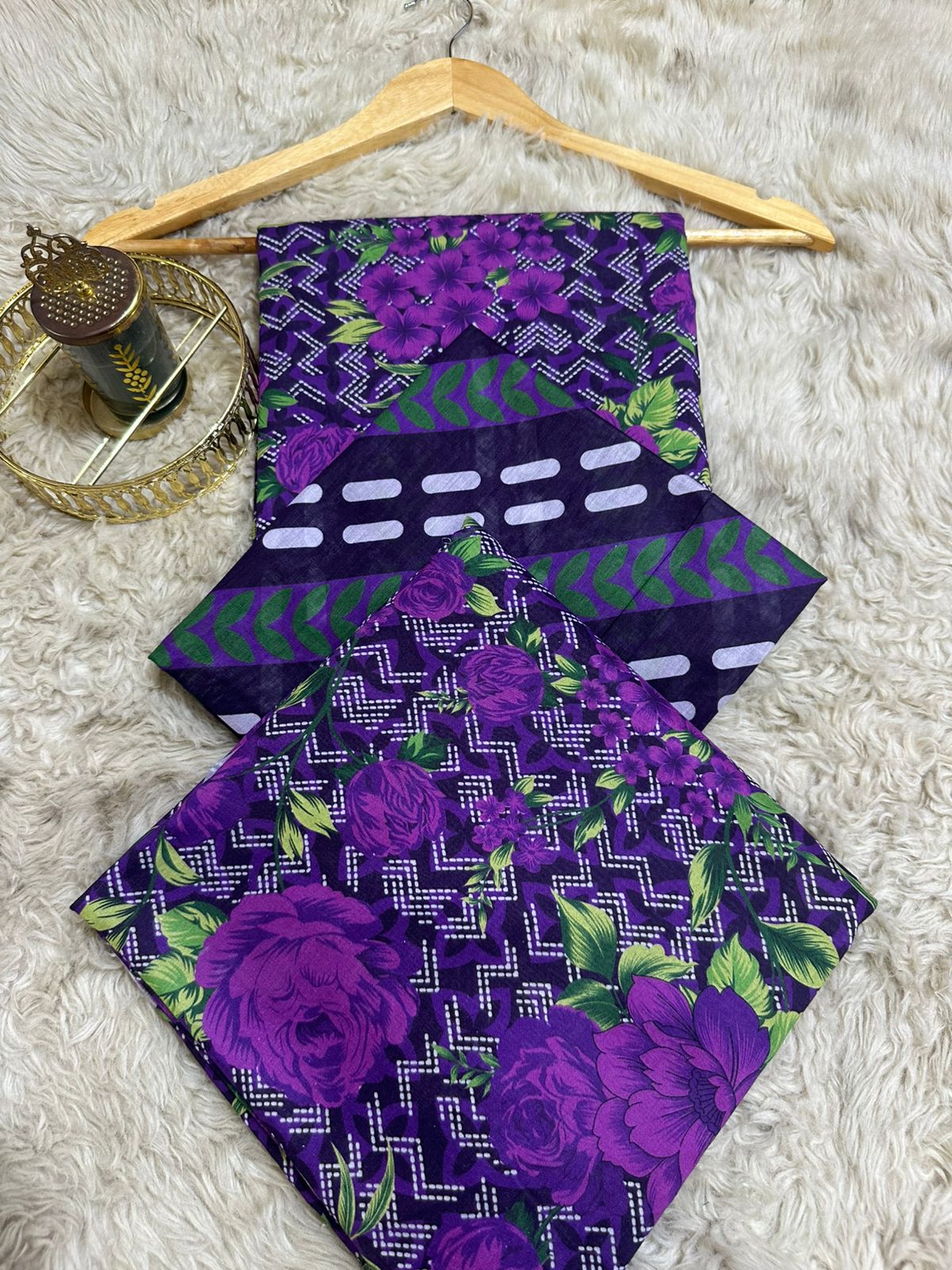 Sapphire Printed Lawn Three piece (unstitched)