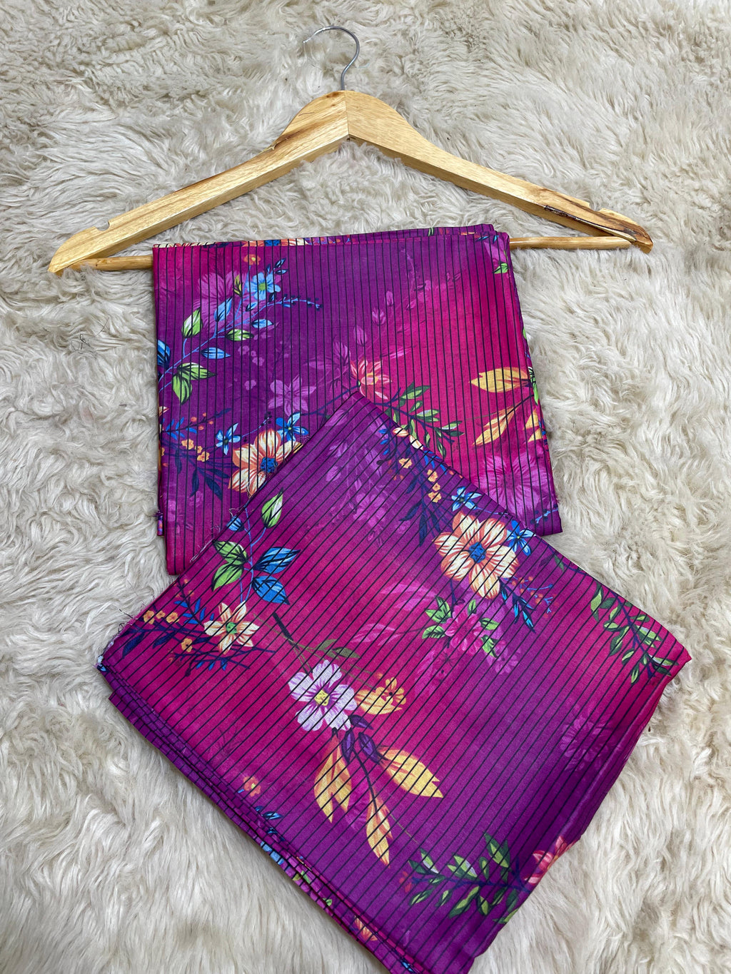 Nishat Printed Lawn 2pc (Unstitched)